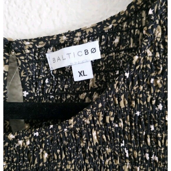 BALTIC BORN Pele Tiered Midi Dress Dark Floral Smocked Black Size XL - Picture 3 of 12